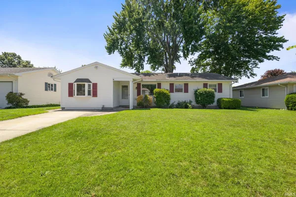 $229,900 | 815 East 8th Street, Mishawaka, IN 46544