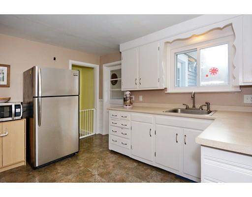 86 Copperfield Road Worcester, MA 01602 - Photo 11 of 26