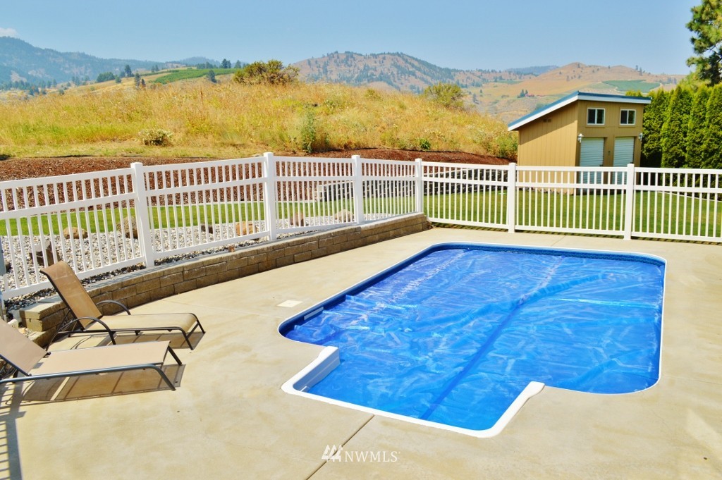 5040 Whispering Ridge Road Wenatchee, WA 98801 - Photo 20 of 24 Gallery Image 20