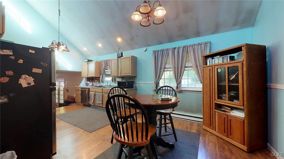 604 Walker Road Macungie, PA 18062 - Photo 8 of 41 Quality Laminate Flooring