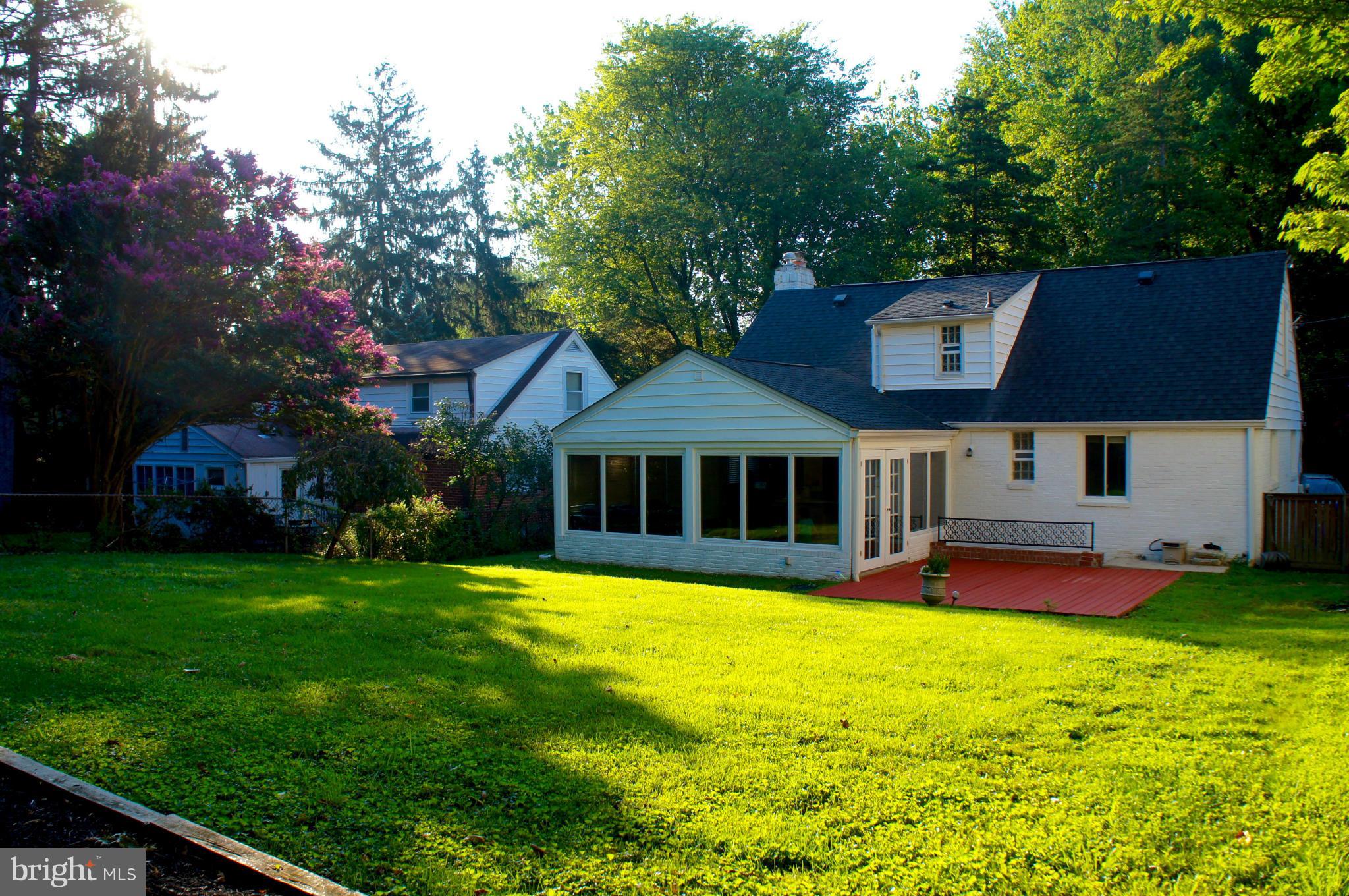 5449 Alta Vista Road Bethesda, MD 20814 - Photo 20 of 22 Exterior (General)