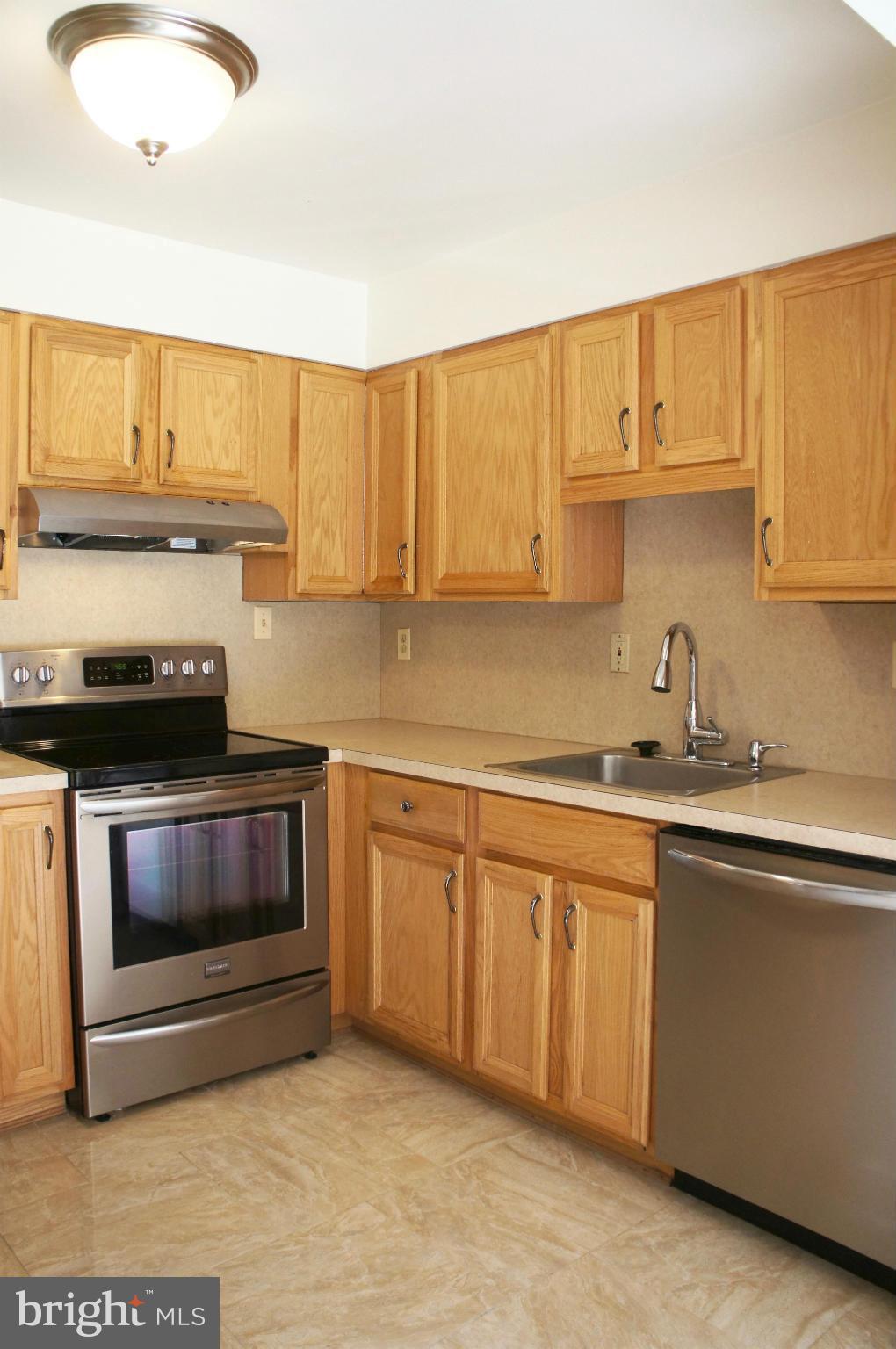 5449 Alta Vista Road Bethesda, MD 20814 - Photo 6 of 22 Interior (General)