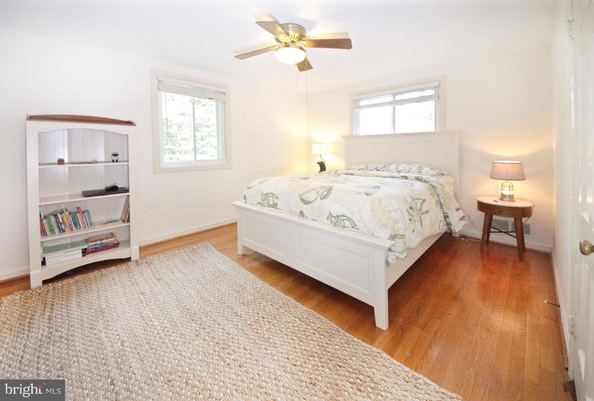 5449 Alta Vista Road Bethesda, MD 20814 - Photo 7 of 22 Bath (Master)
