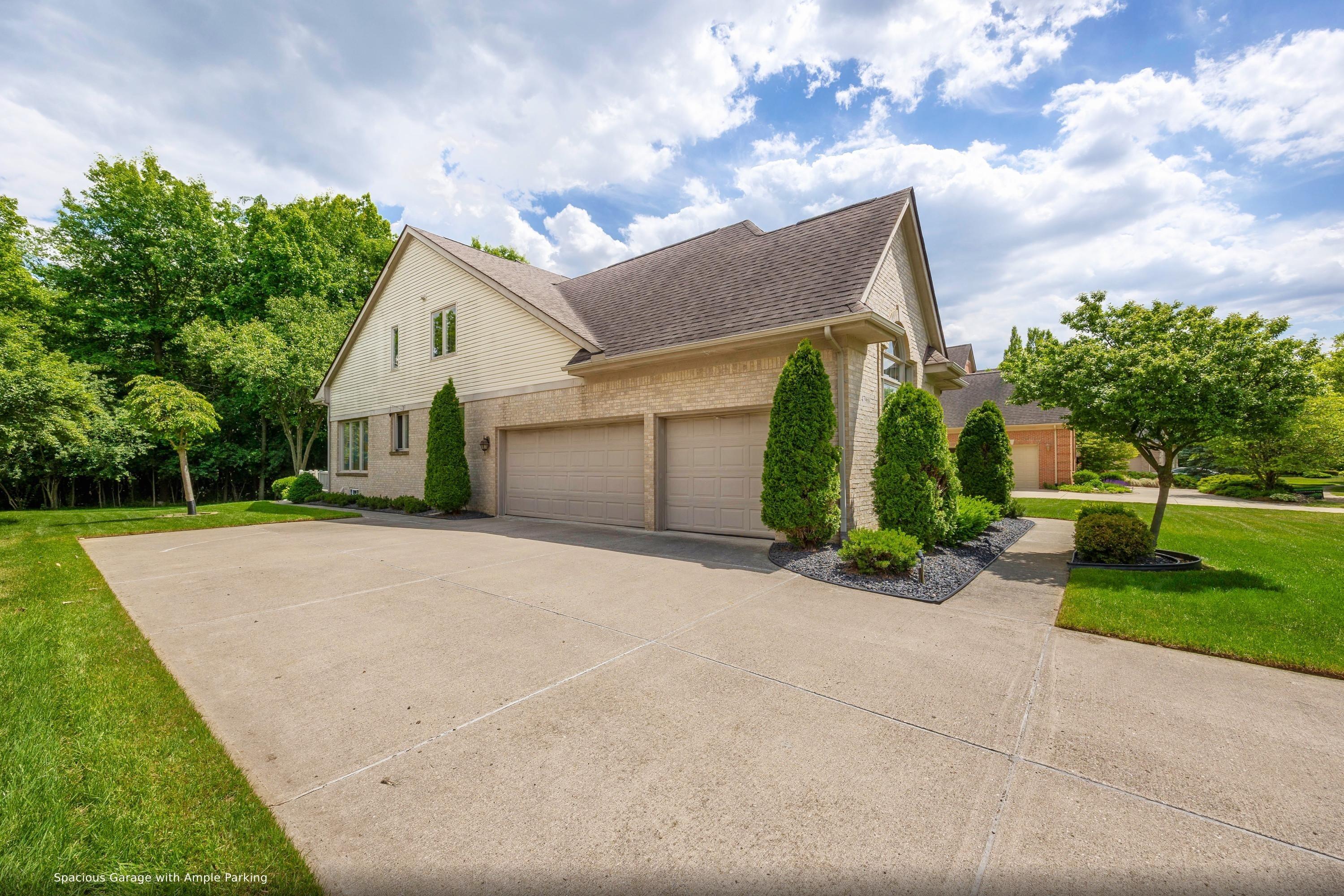 47968 Inveraray Road Canton, MI 48188 - Photo 4 of 66 canton-mi-garage-5