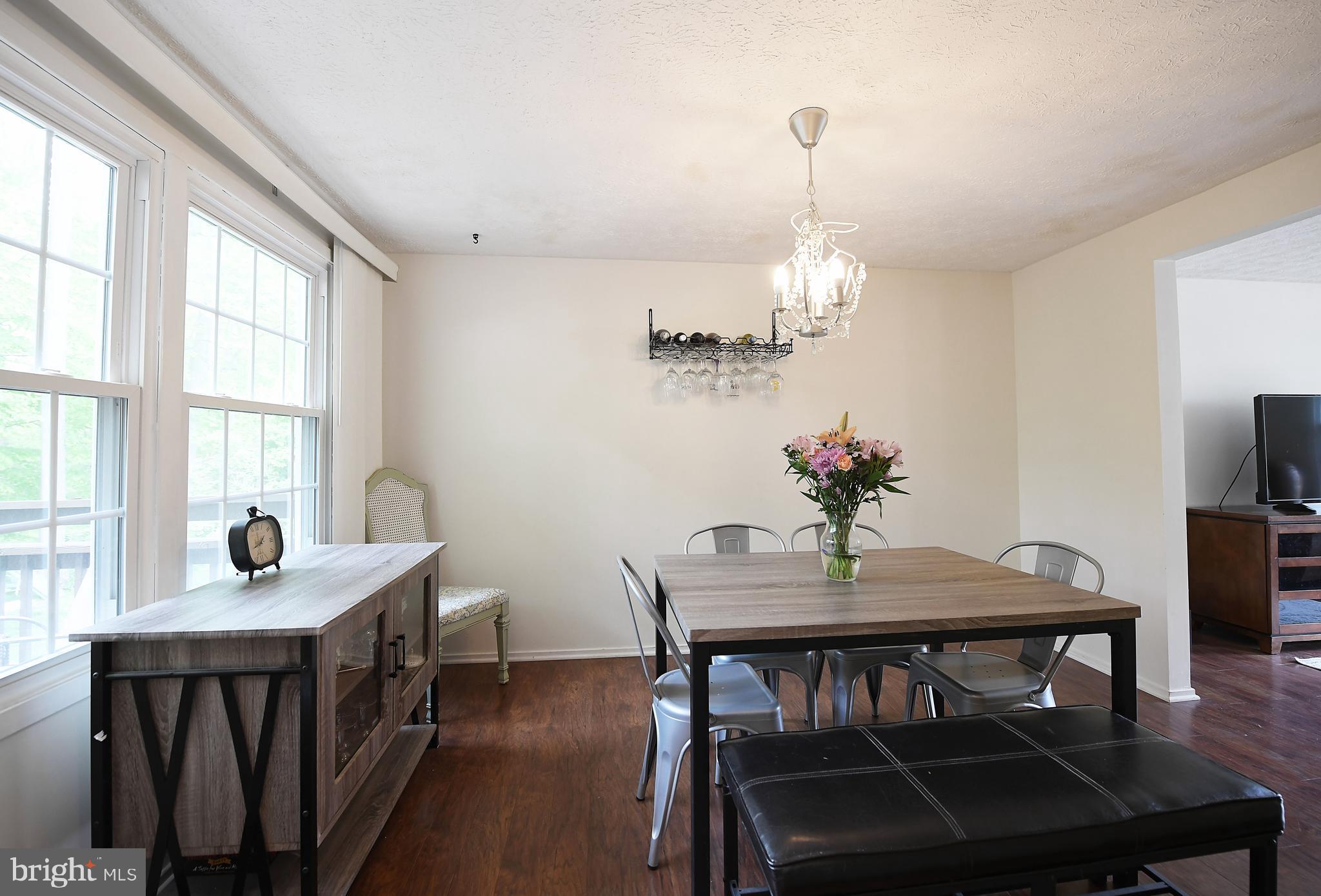 106 Boxthorn Road Abingdon, MD 21009 - Photo 13 of 44 Separate DR off of LR also w large bright windows!
