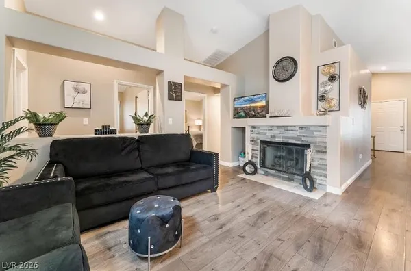 $2,595 | 6669 Lucky Strike Way, Las Vegas, NV 89108
