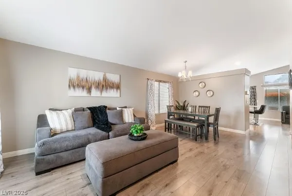 $2,595 | 6669 Lucky Strike Way, Las Vegas, NV 89108