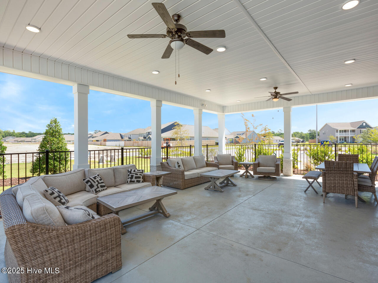 136 North Grassland Road, Unit 7 Surf City, NC 28445 - Photo 39 of 50 Watersideclubhouse72023L33A834-003-009-1