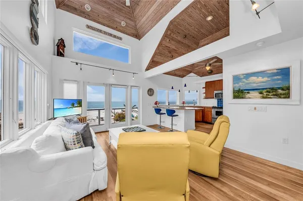 $4,200,000 | 3007 Avenue F, Unit 1 3 4, Holmes Beach, FL 34217