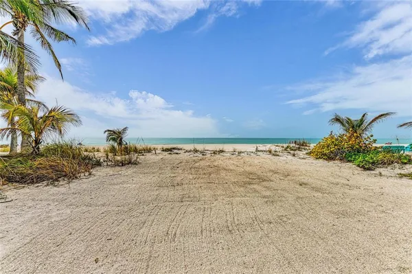 $4,200,000 | 3007 Avenue F, Unit 1 3 4, Holmes Beach, FL 34217