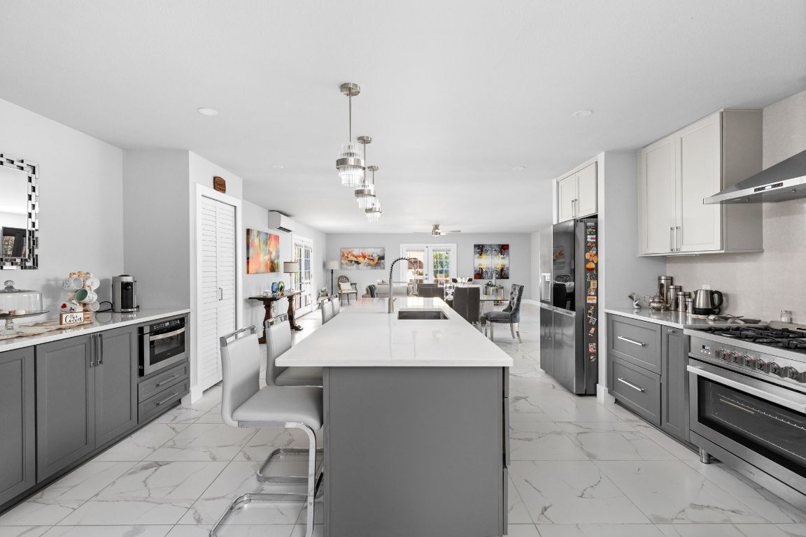 3308 Bengston Street Austin, TX 78702 - Photo 9 of 25