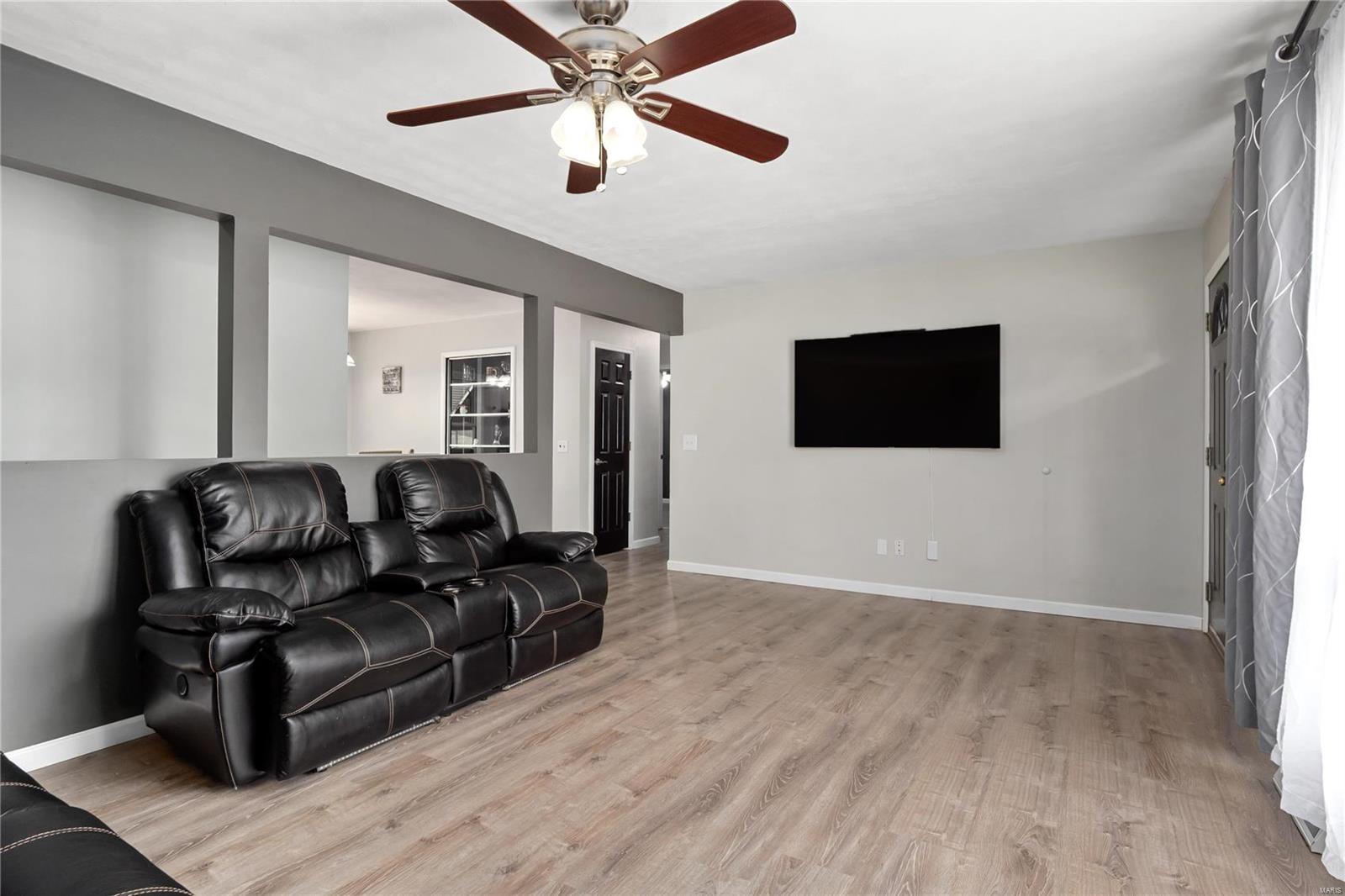 236 South Riebeling Street Columbia, IL 62236 - Photo 6 of 32 Gallery Image 6
