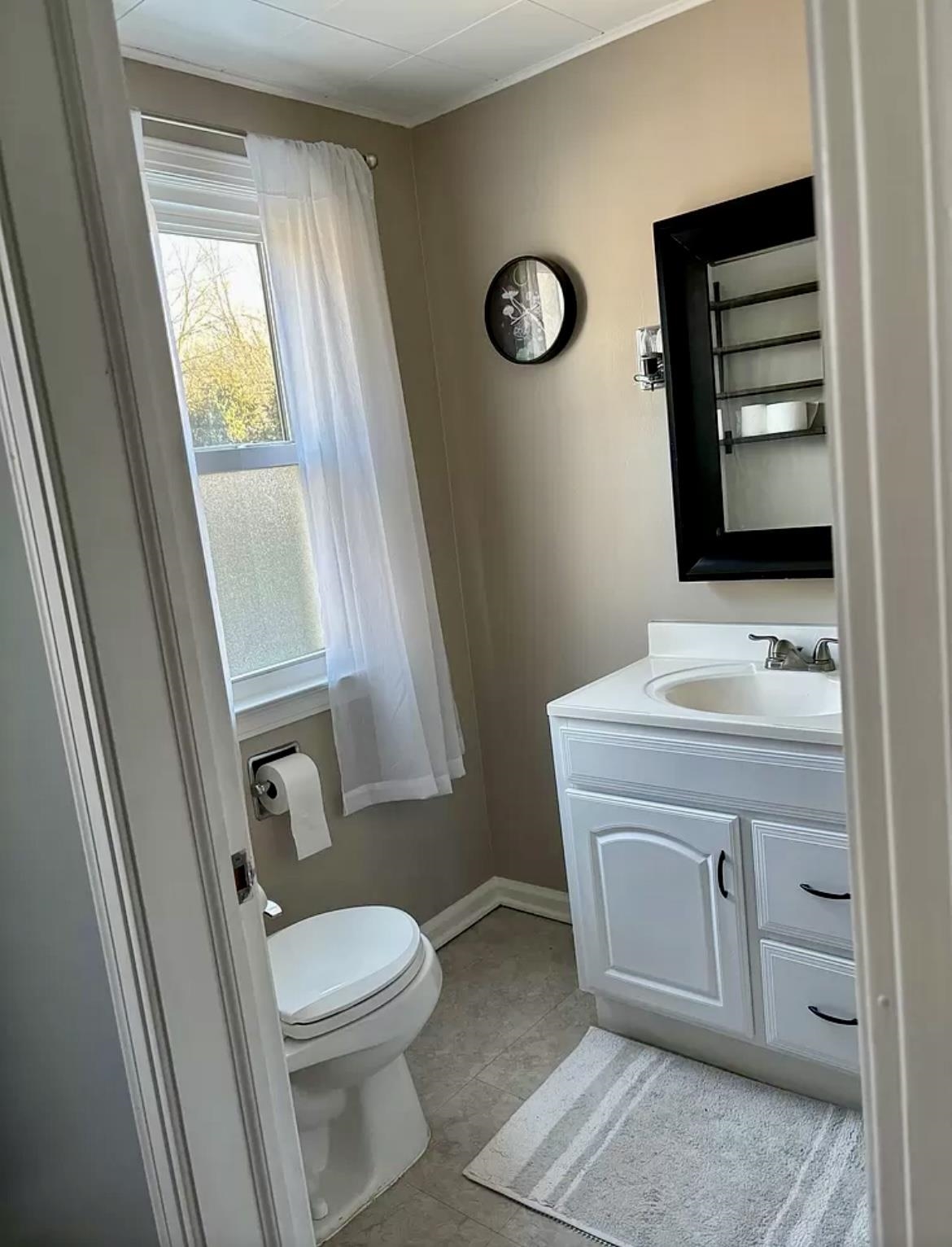324 West St Clair Street Romeo, MI 48065 - Photo 16 of 21 50149091-06205ab1-92a8-49ed-919f-133214f9a5bd.JPG