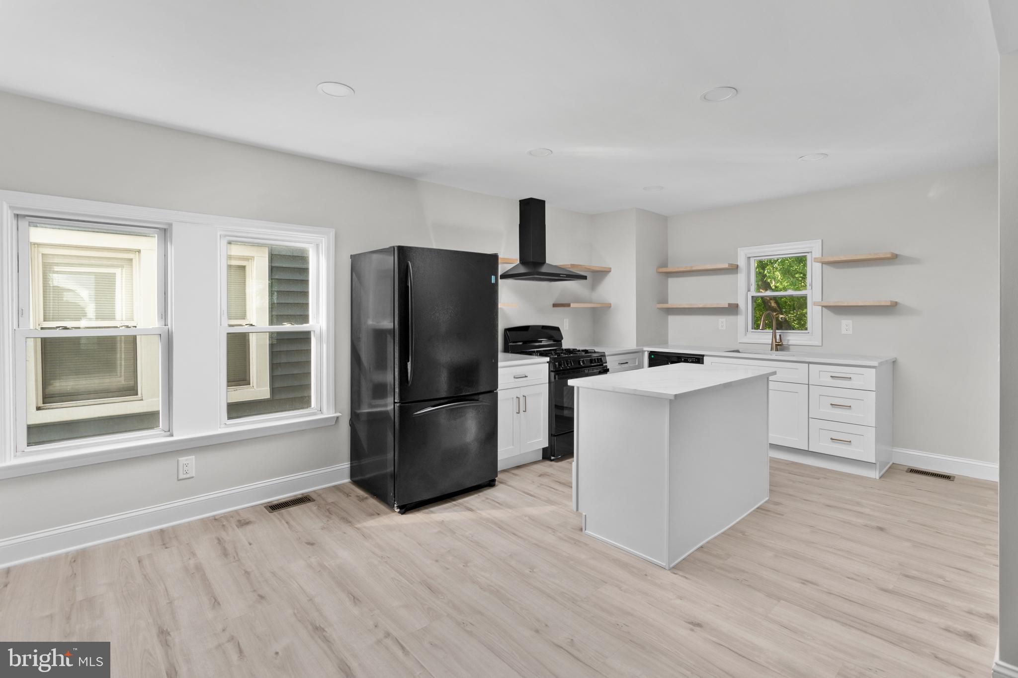 256 Ewingville Road Ewing, NJ 08638 - Photo 10 of 38