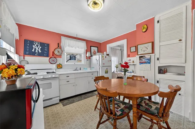 $229,900 | 18 Seybolt Avenue, Otisville, NY 10963