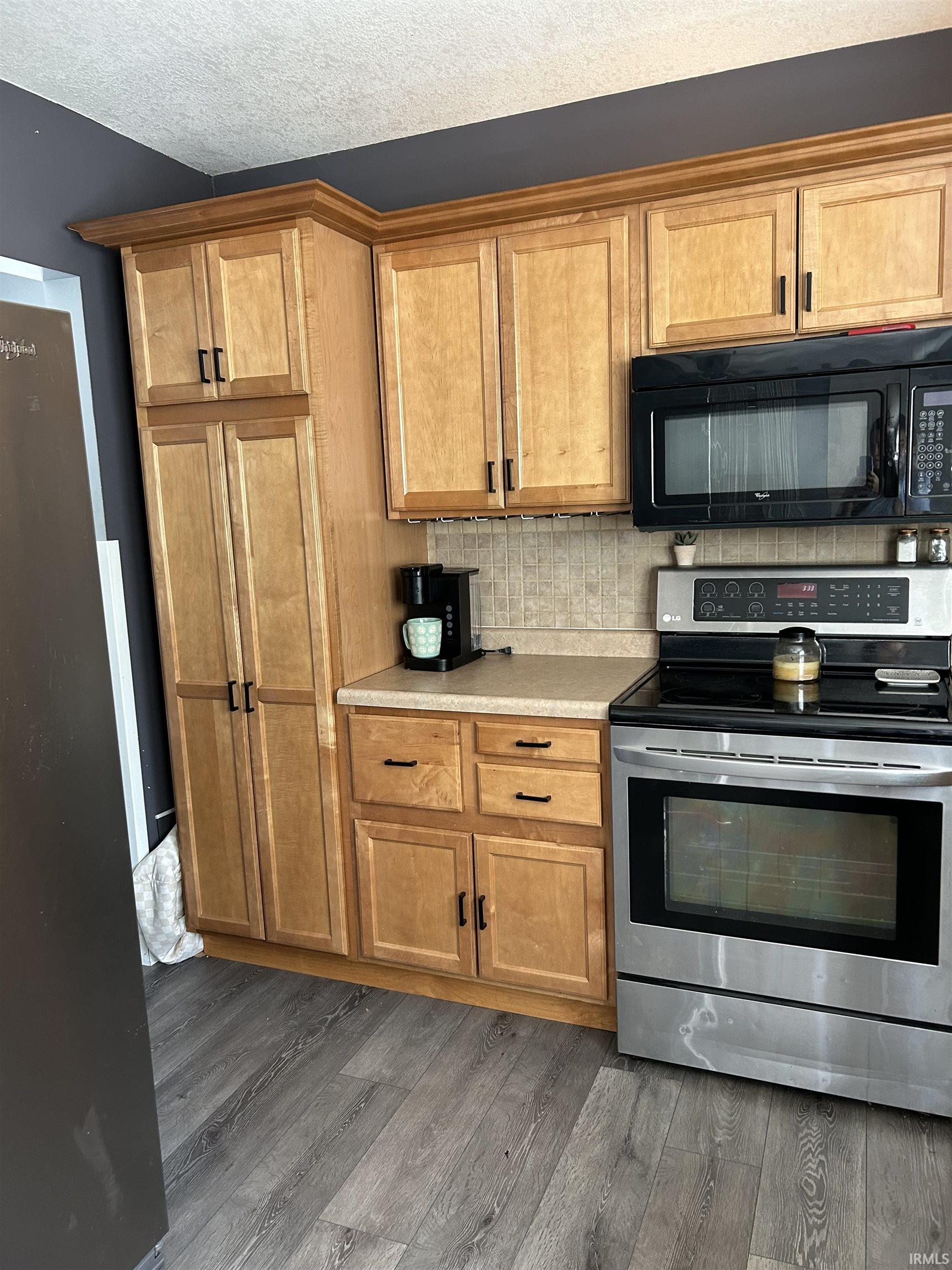 1310 Mix Avenue Decatur, IN 46733 - Photo 5 of 17