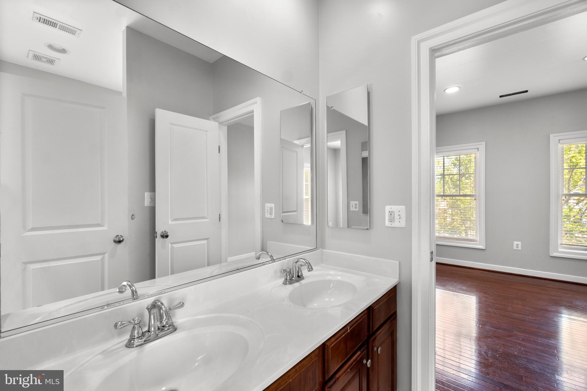 600 Olney Sandy Spring Road Sandy Spring, MD 20860 - Photo 25 of 40 JACK & JILL THIRD BATH