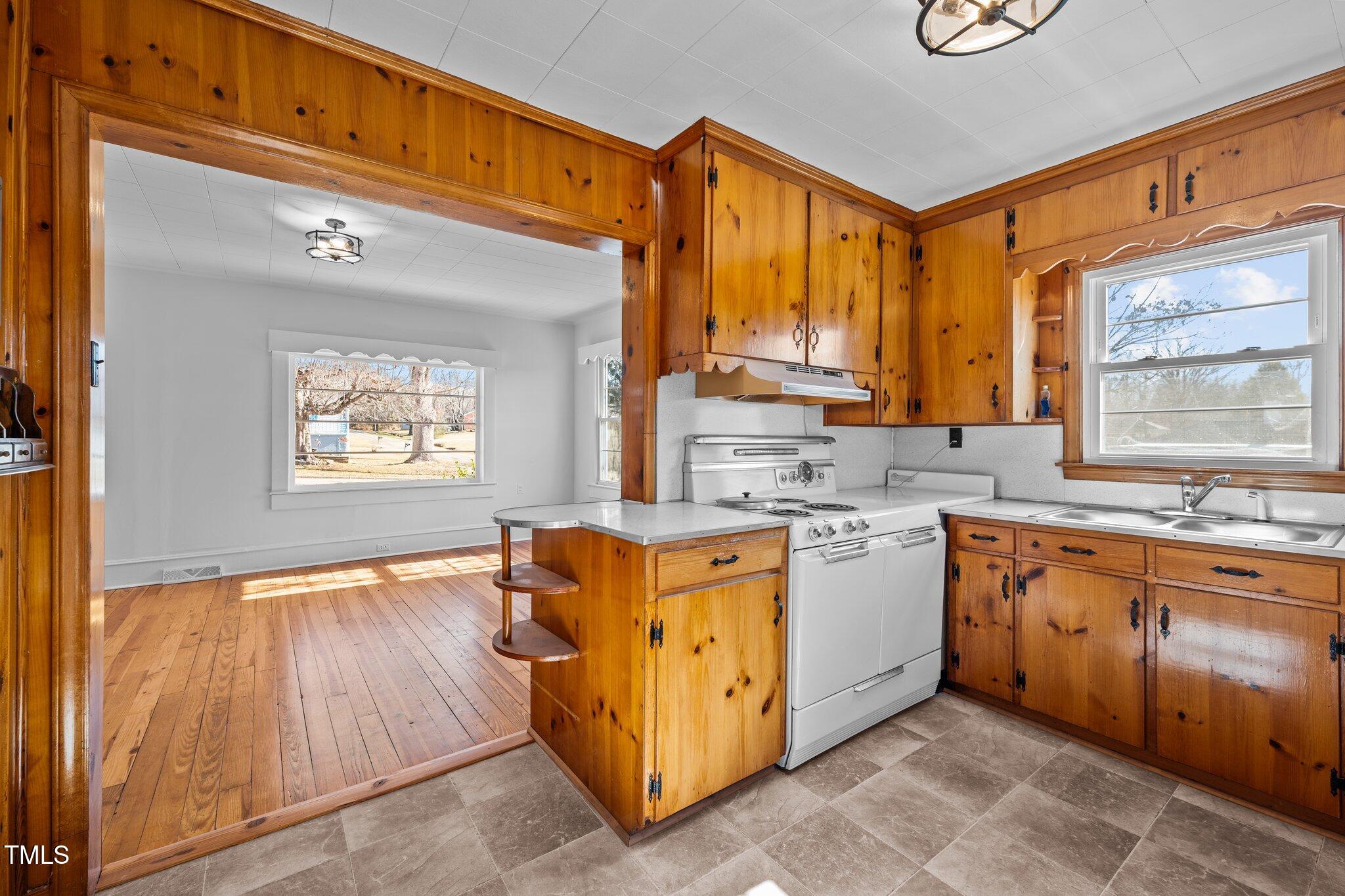 1413 Longhurst Street Roxboro, NC 27573 - Photo 24 of 47 23-web-or-mls-_1094943
