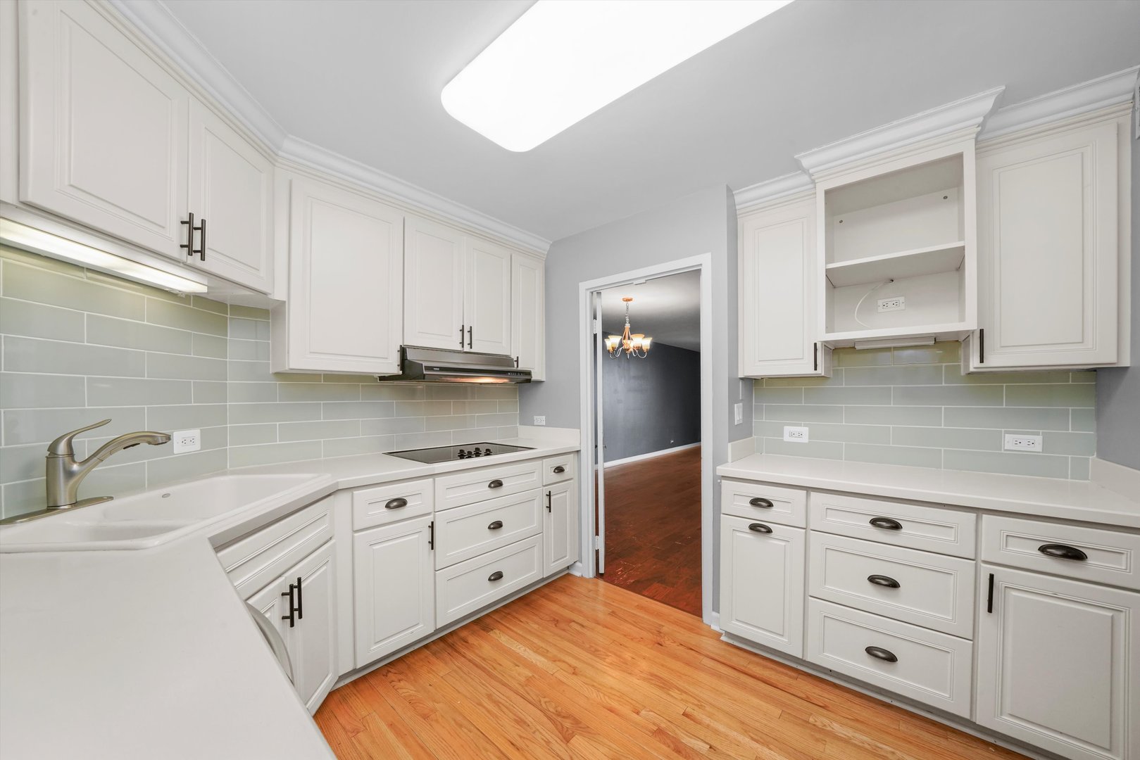 6033 North Sheridan Road, Unit 20G Chicago, IL 60660 - Photo 11 of 52 Gallery Image 11