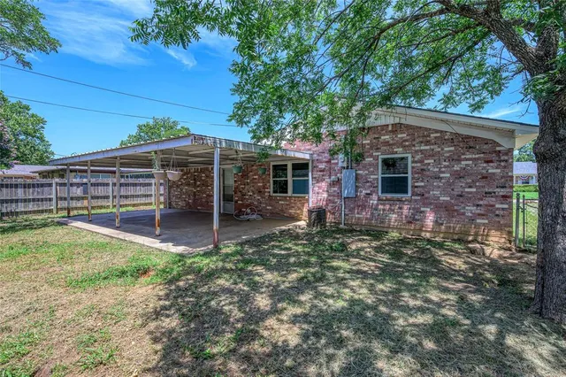 $172,900 | 2606 Easy Street, Denison, TX 75020