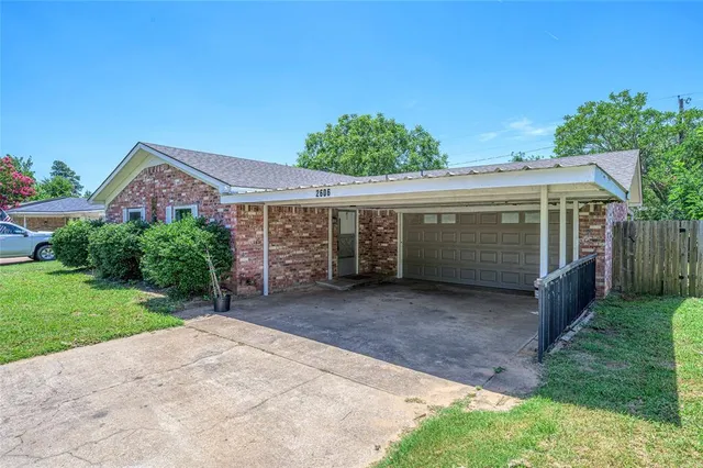 $172,900 | 2606 Easy Street, Denison, TX 75020