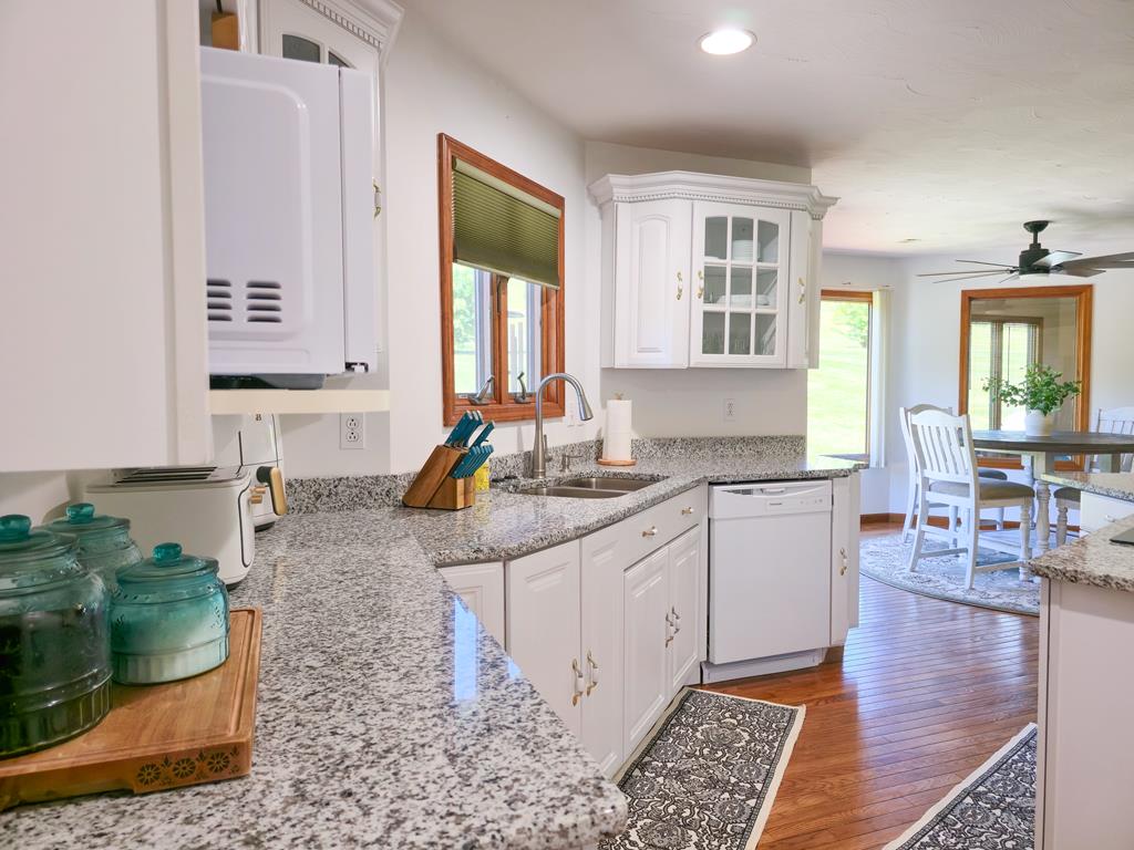 22402 Green Spring Road Abingdon, VA 24211 - Photo 18 of 100 Gallery Image 18