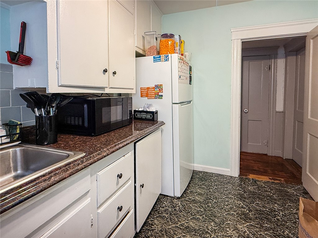 104 Bates Street Pawtucket, RI 02861 - Photo 32 of 46
