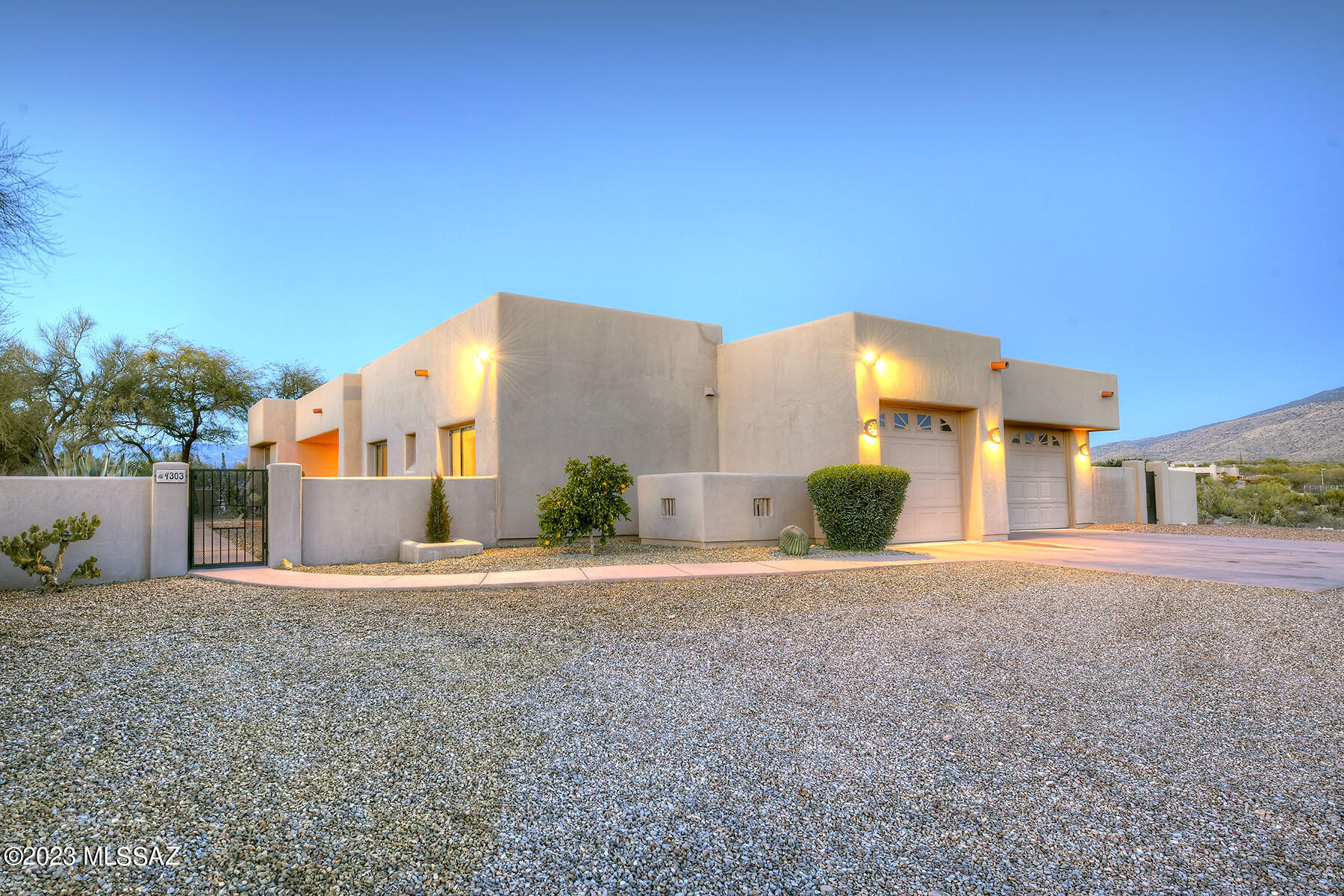 4303 South Escalante Ridge Place Tucson, AZ 85730 - Photo 3 of 40