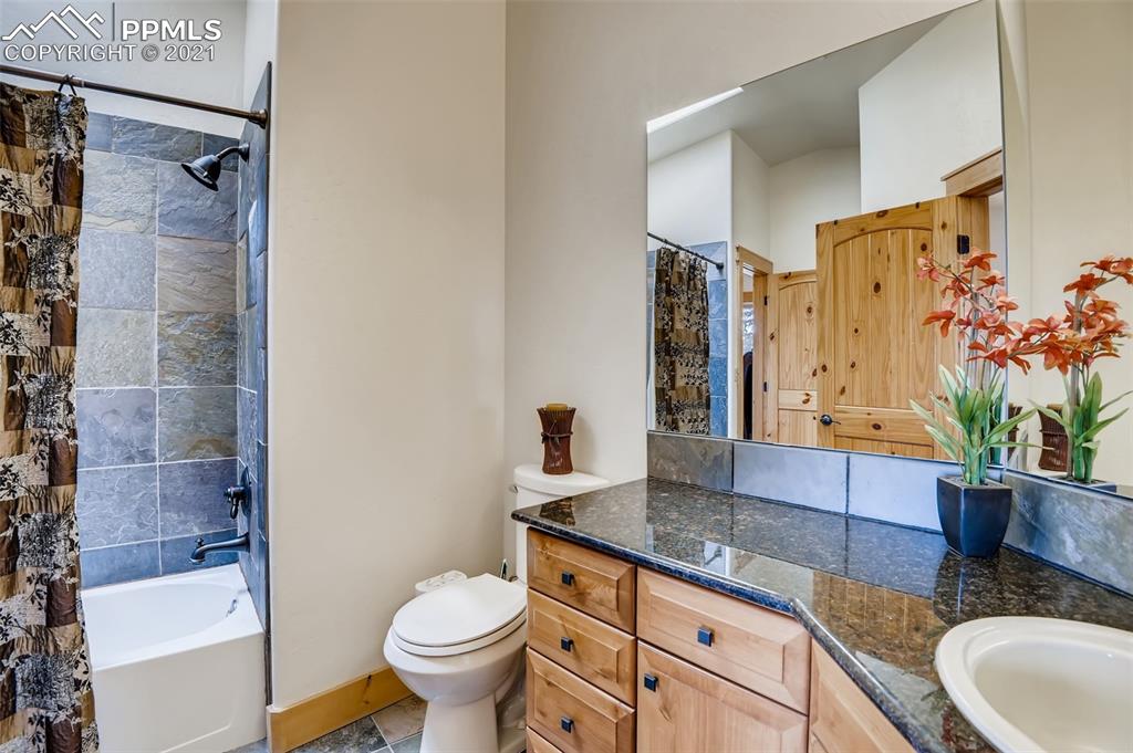 229 Mohawk Trail Pine, CO 80470 - Photo 18 of 40