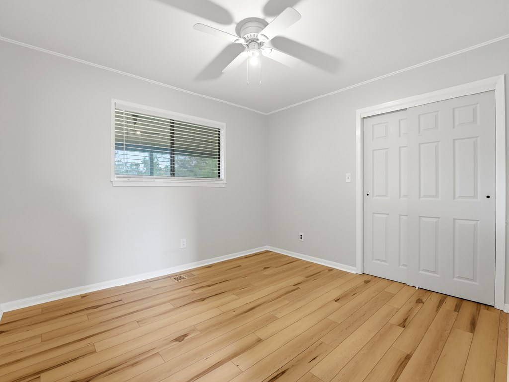 127 Redbud Hill Road West Ingram, TX 78025 - Photo 11 of 37