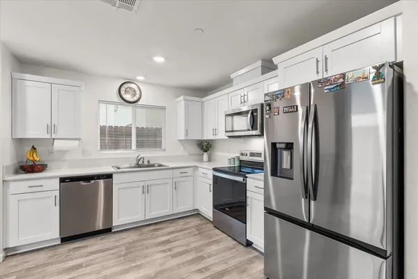 $545,000 | 6421 Maple Leaf Lane, Riverbank, CA 95367
