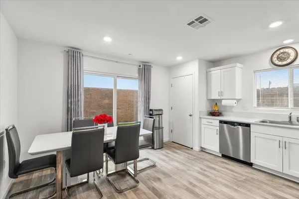 $545,000 | 6421 Maple Leaf Lane, Riverbank, CA 95367