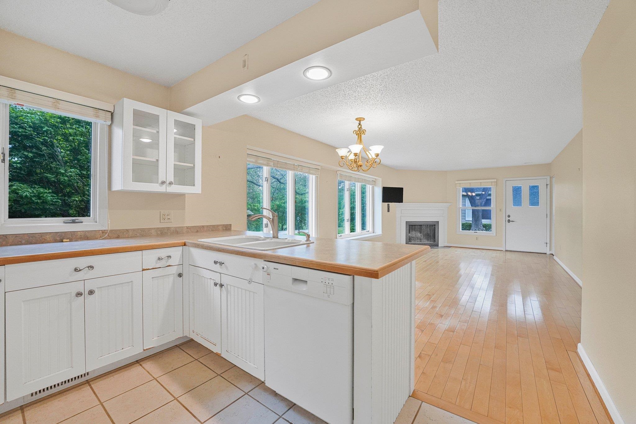34 Mathison Road South, Unit 4 Traverse City, MI 49686 - Photo 4 of 50
