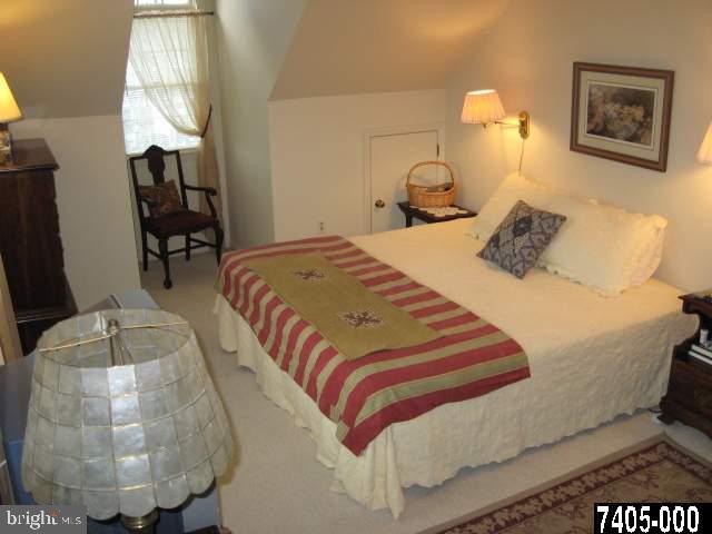3053 Dundee Road York, PA 17406 - Photo 4 of 25 Gallery Image 4