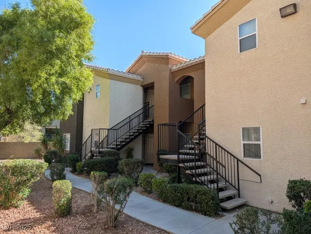 $1,395 | 8400 West Charleston Boulevard, Unit 220, Las Vegas, NV 89117
