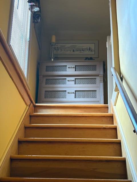 1726 Davis Avenue Whiting, IN 46394 - Photo 21 of 40 a view of entryway