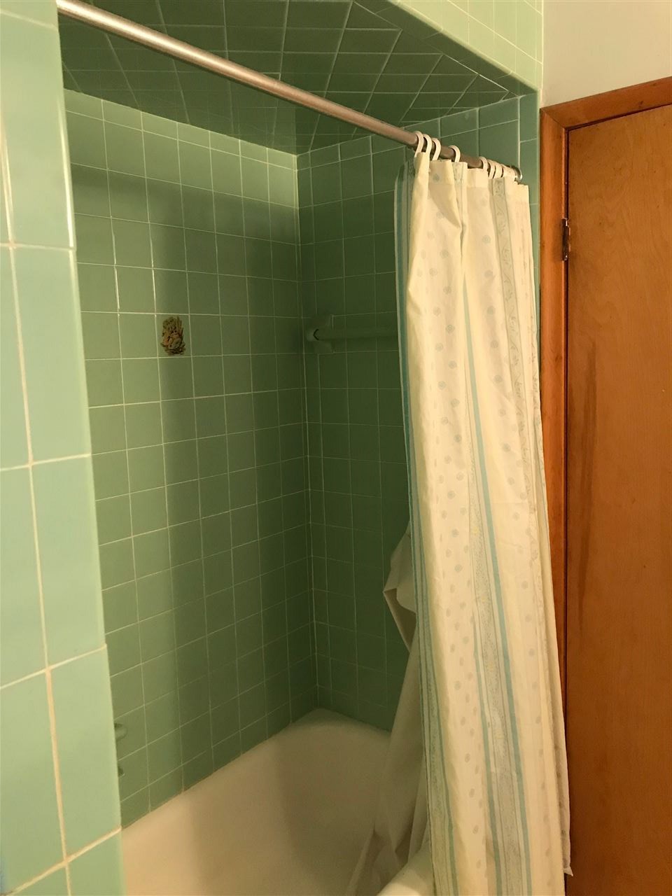 24641 Grove Eastpointe Mi 48021 Eastpointe, MI 48021 - Photo 11 of 25