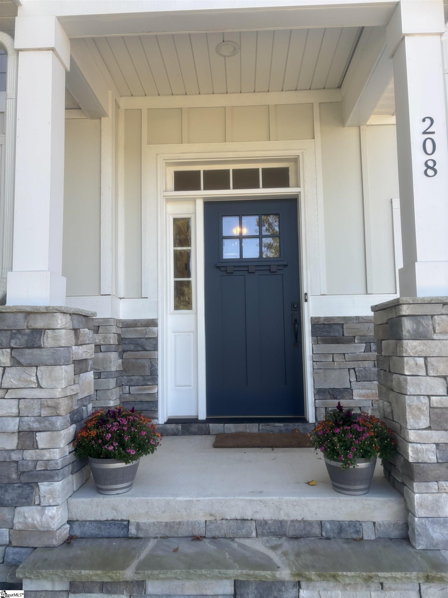 208 Orie Court Simpsonville, SC 29680 - Photo 2 of 32