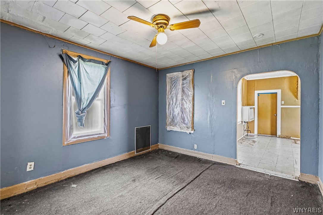 67 Halbert Street Buffalo, NY 14214 - Photo 4 of 48