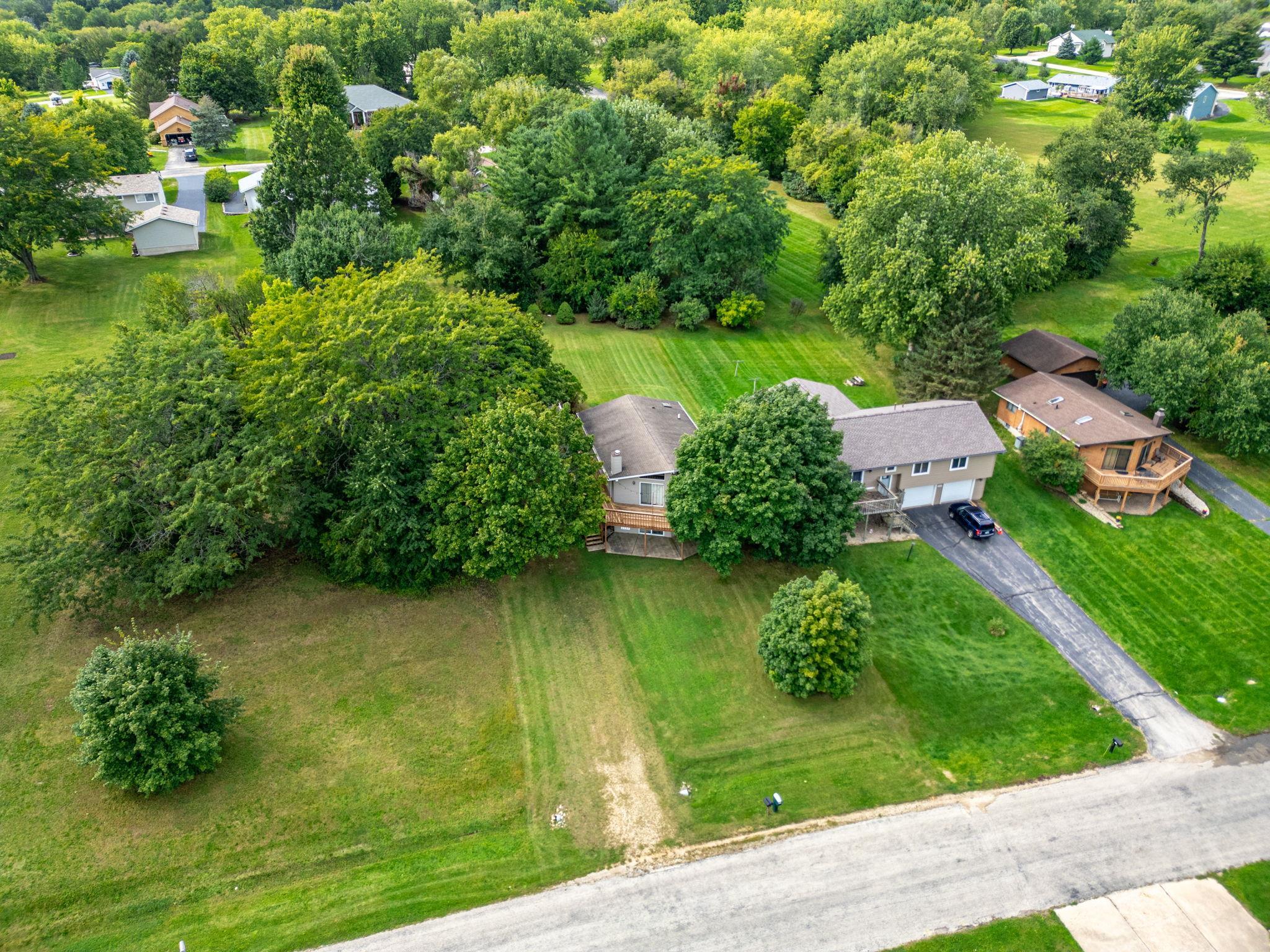 2333 Breckenboro Road Lake Summerset, IL 61019 - Photo 4 of 43 Gallery Image 4