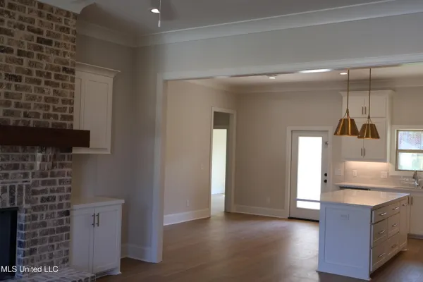 $2,800 | 113 Southern Oak Way, Canton, MS 39046