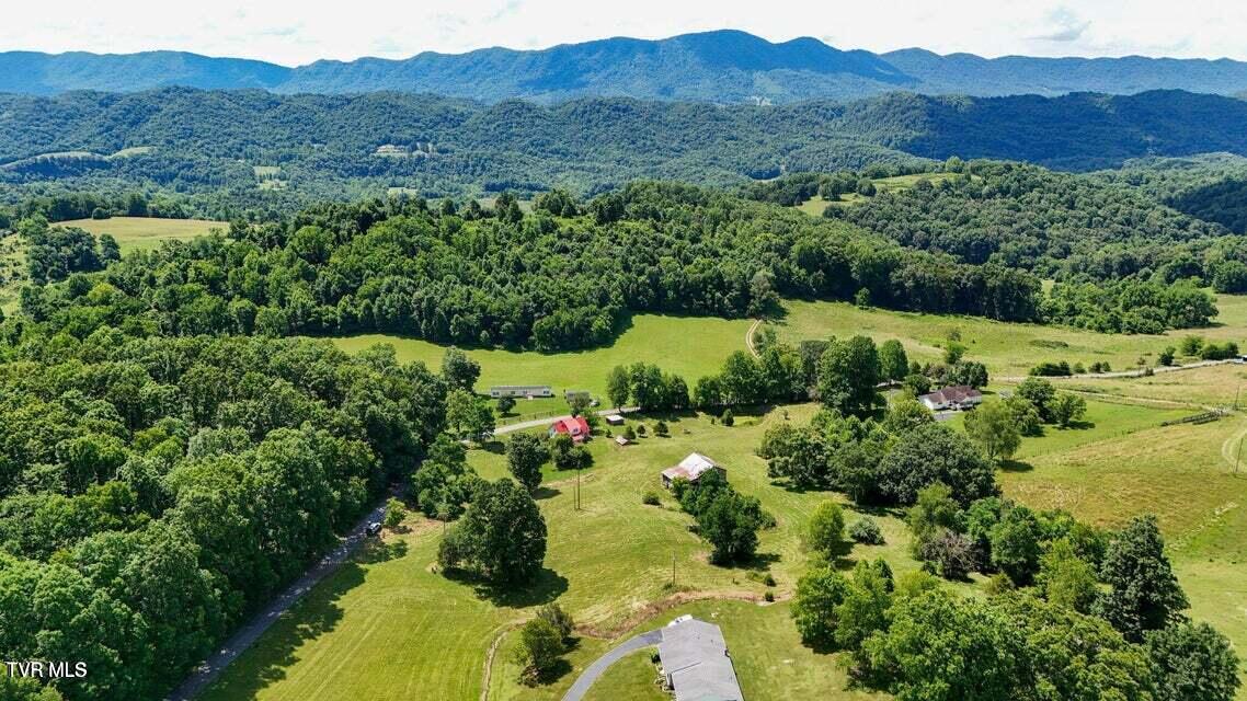 901 Ball Field Road Gate City, VA 24251 - Photo 26 of 34 20260625204828895867000000-o