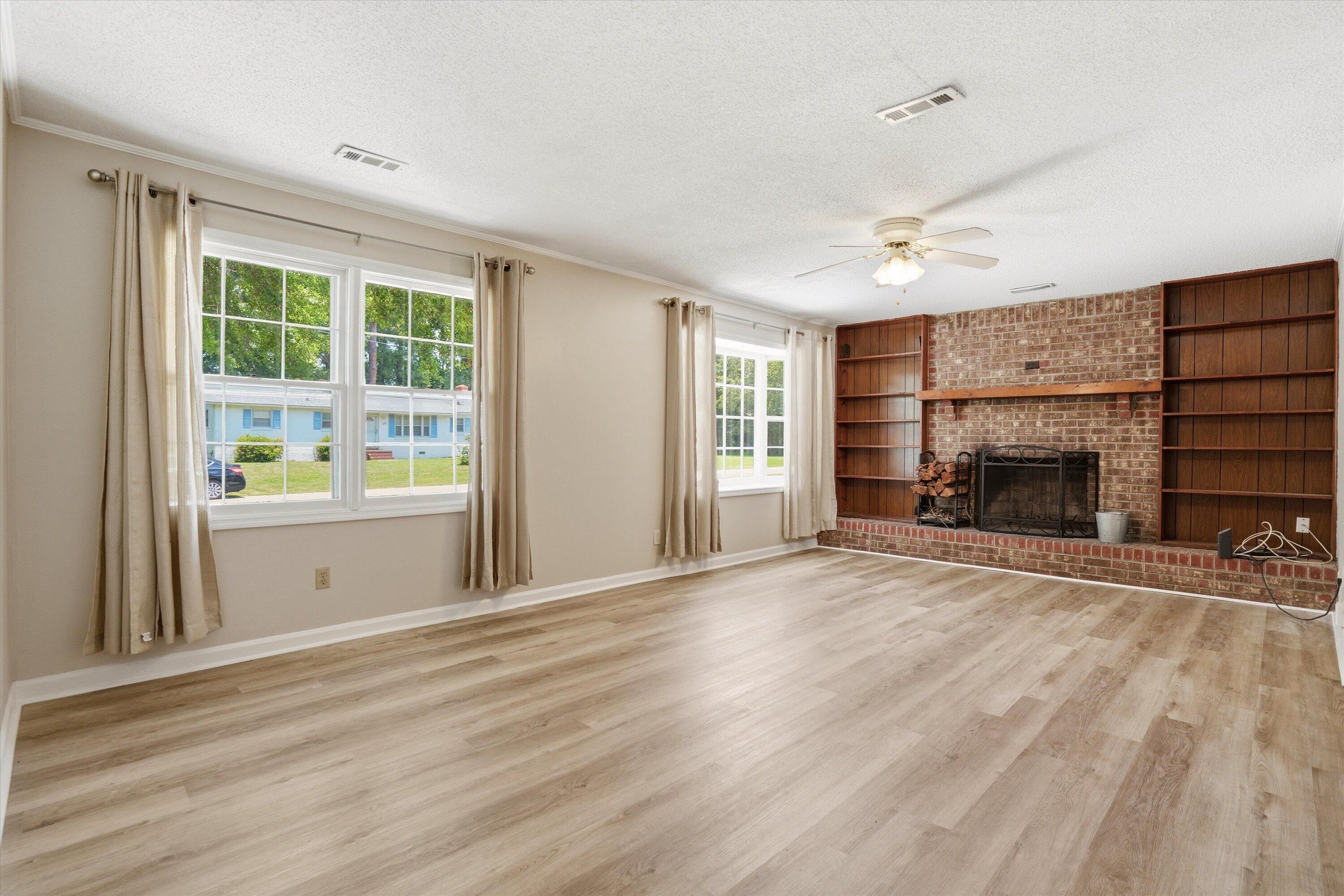 227 Farm Road Goose Creek, SC 29445 - Photo 7 of 36 Great room
