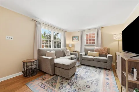 $275,000 | 728 Vallevista Avenue, Pittsburgh, PA 15234