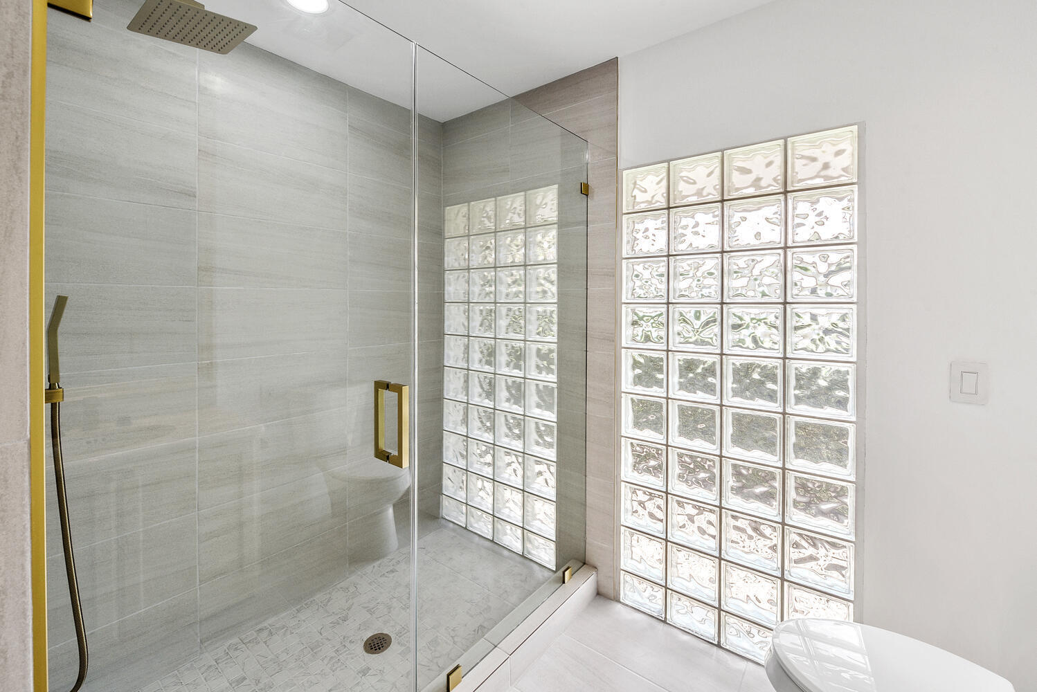 3185 St James Drive Boca Raton, FL 33434 - Photo 20 of 41 24.PrimaryBathroom3
