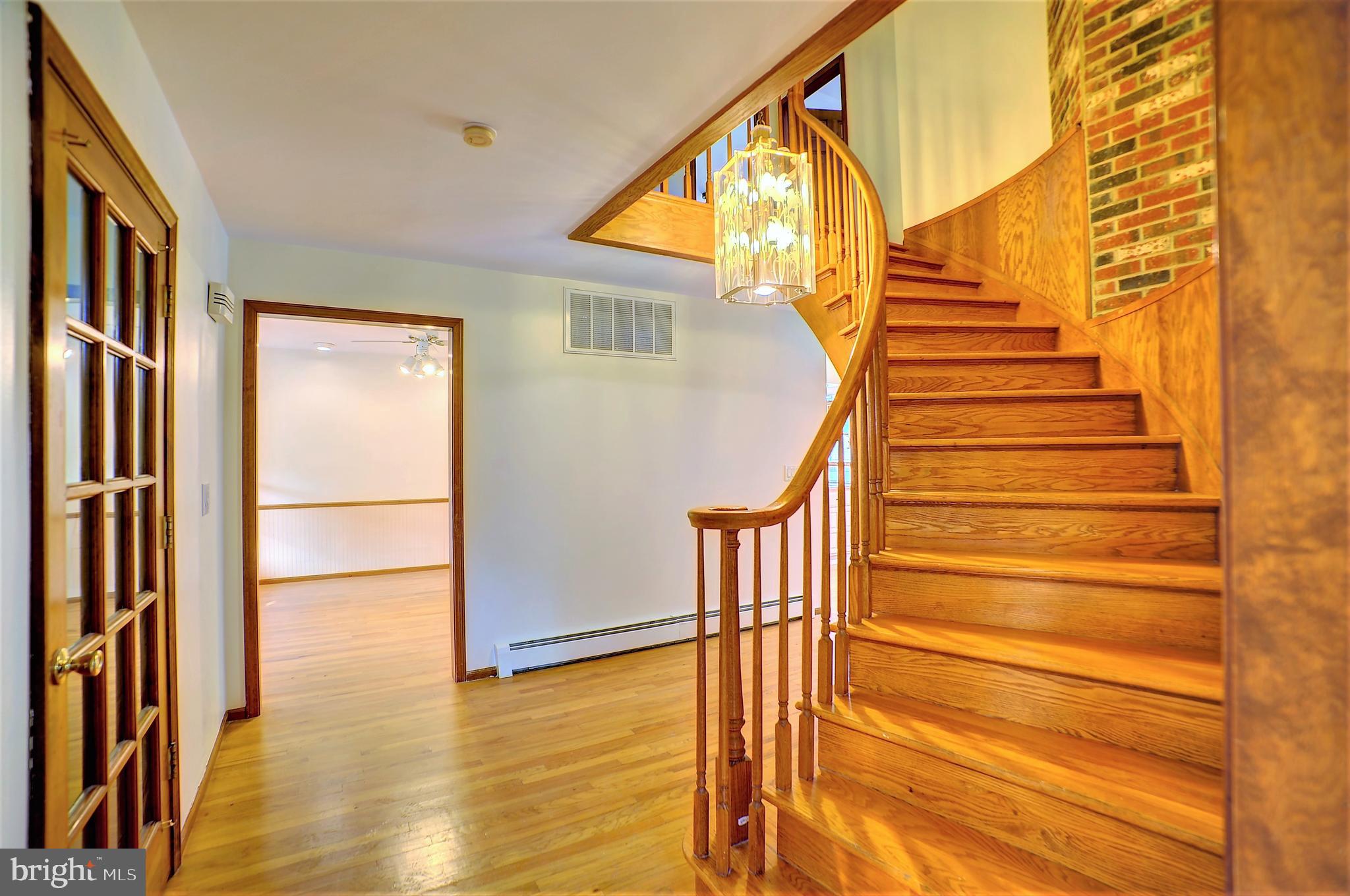 705 Princeton Road Lanoka Harbor, NJ 08734 - Photo 68 of 141 Foyer area