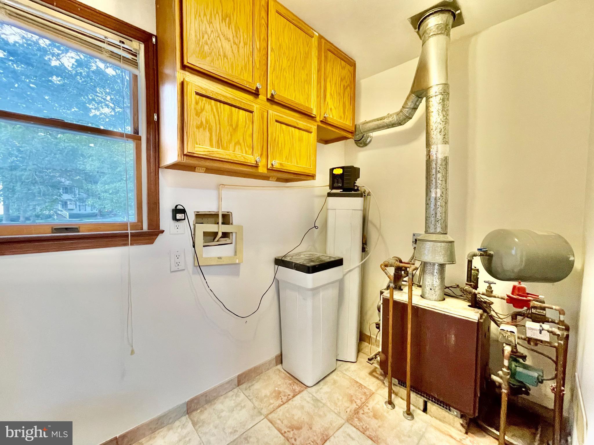 705 Princeton Road Lanoka Harbor, NJ 08734 - Photo 89 of 141 Laundry area