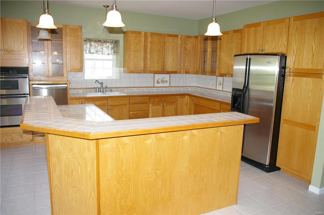 8233 Peabody Road Freeburg, IL 62243 - Photo 14 of 36 Gallery Image 14