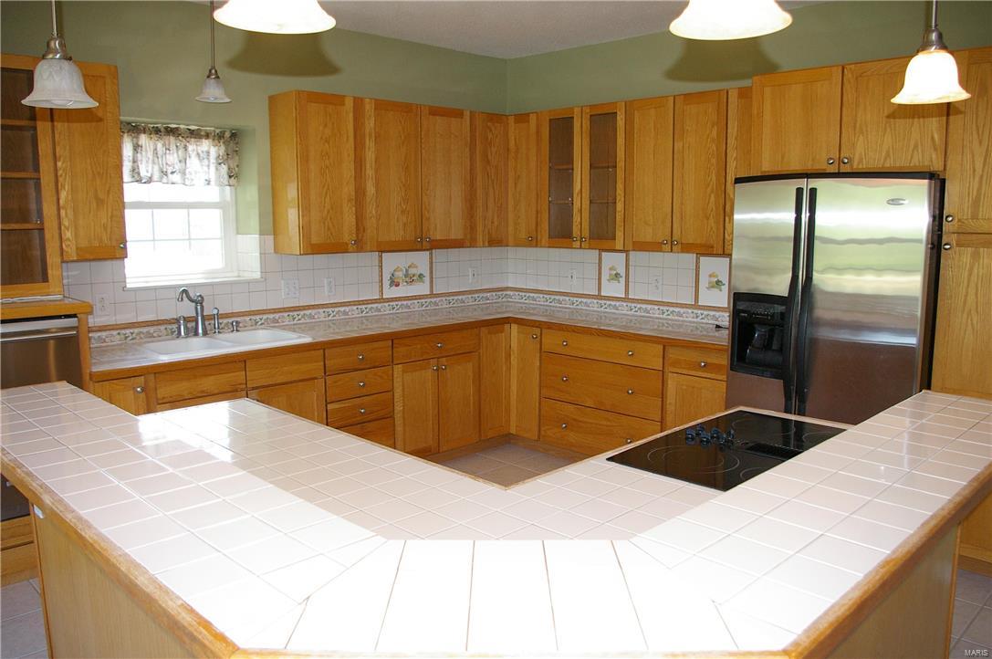 8233 Peabody Road Freeburg, IL 62243 - Photo 15 of 36 Gallery Image 15