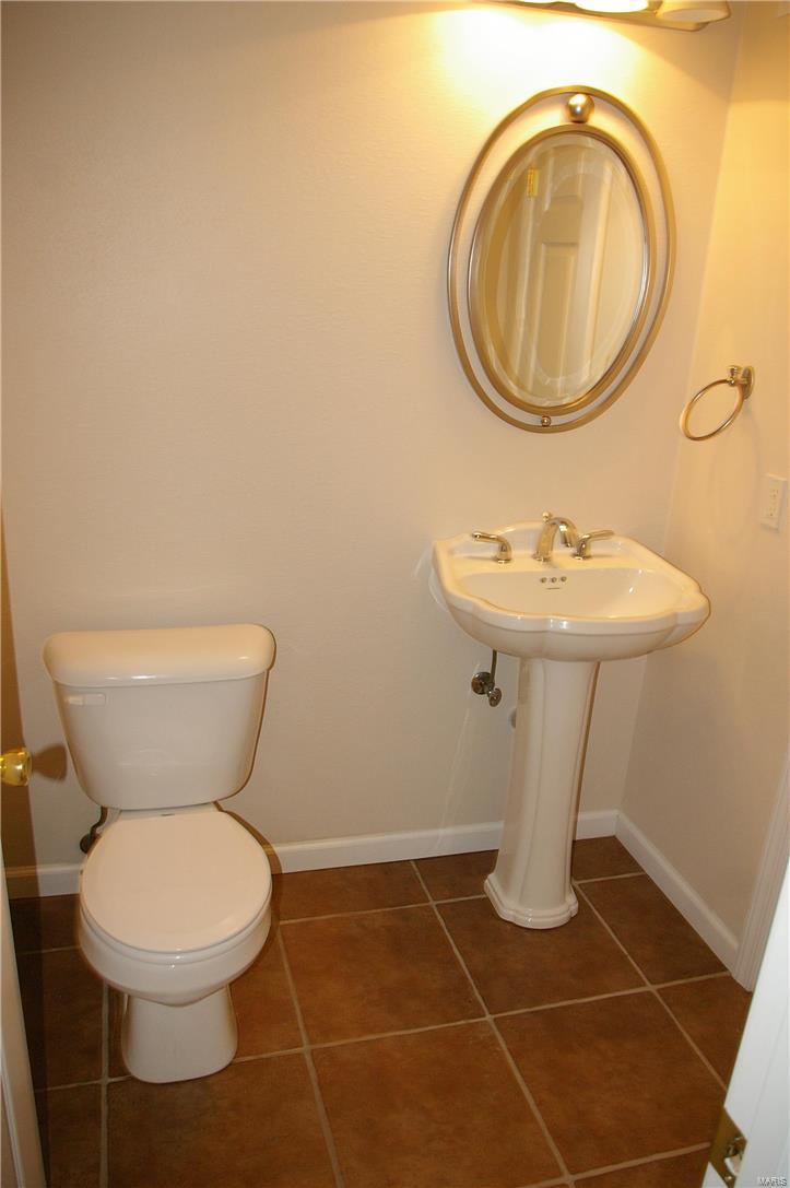 8233 Peabody Road Freeburg, IL 62243 - Photo 24 of 36 Gallery Image 24